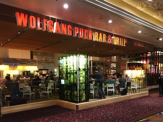 Wolfgang Puck Bar &amp; Grill