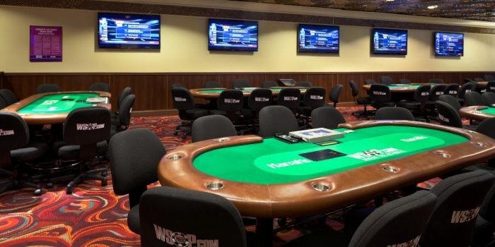 Bet on Poker and Sports