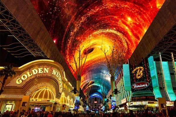 Experiencing Fremont Street