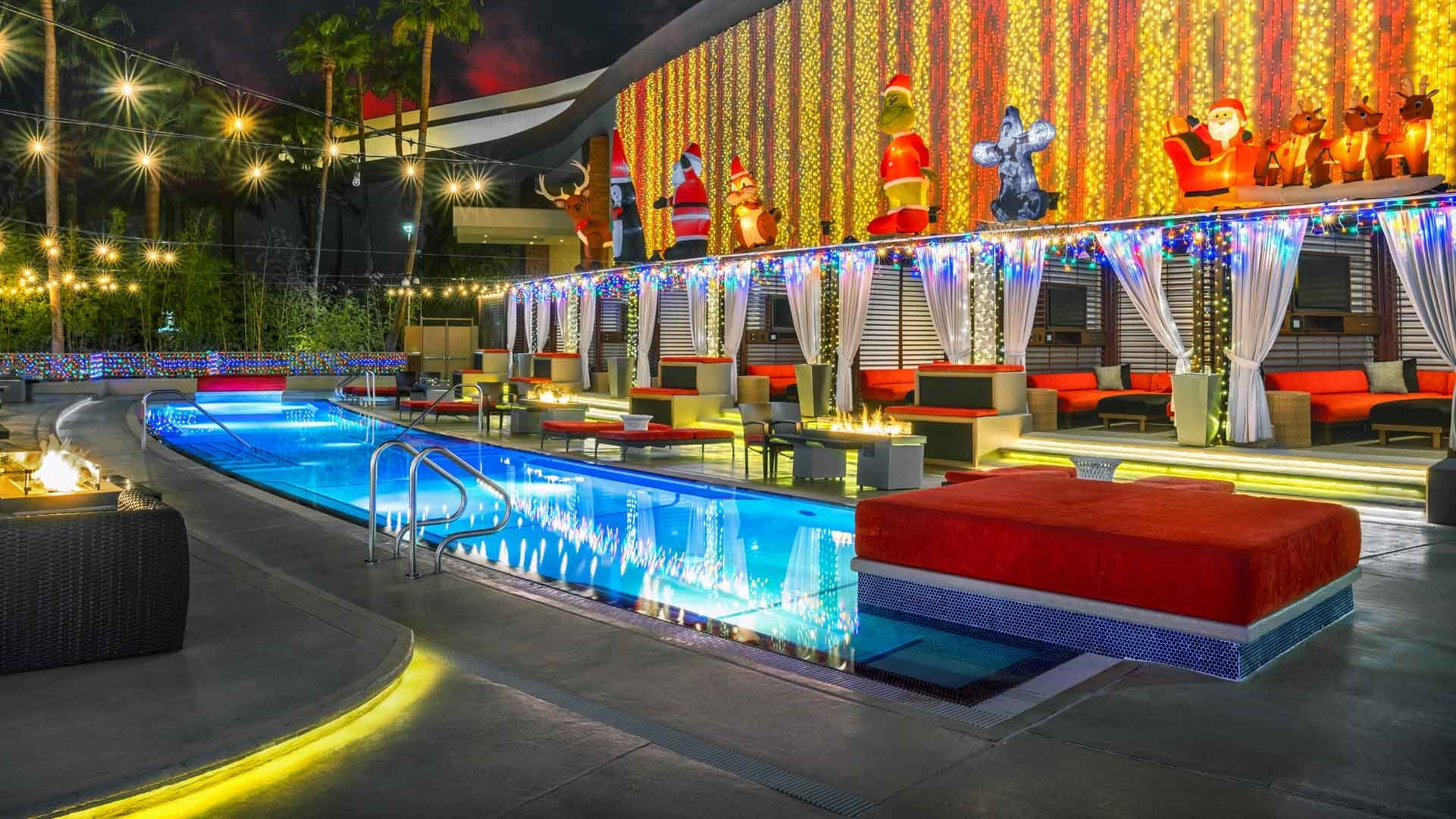 Merry Crimson at Red Rock Casino