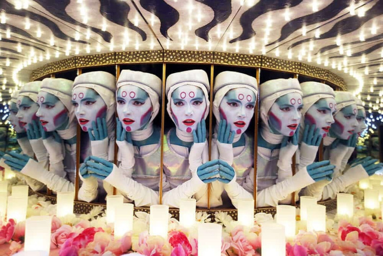 Infinity Mirror Inside of Infinity Ship by Matt Elson