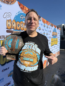 Joey Chestnut Defends World Bagel Title at Siegel's Bagelmania