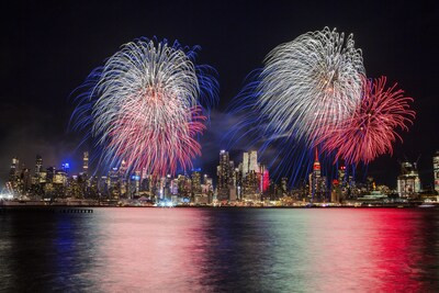 Fireworks by Grucci Lights Up Las Vegas with 15-Site July 4 Show
