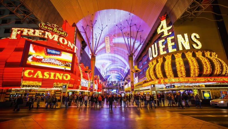 10 Things to do on Vegas's Fremont Street