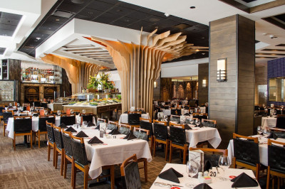 Host Your Wedding Reception at These World-class Vegas Restaurants