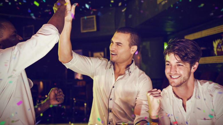 How to Get a Comp Table at a Las Vegas Nightclub