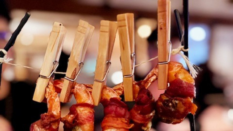 Las Vegas Mixtape v14: Culinary Burlesque, Aisles of Treasures, and the Right To Rock