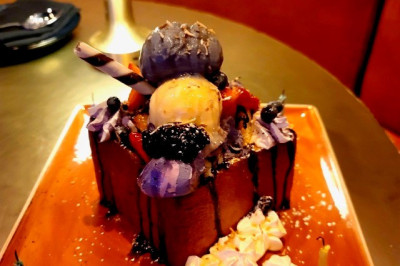 Las Vegas Mixtape v3: Freewheeling In Vegas: Shows, Eateries, Movie Theaters, and a Mind-Altering Museum