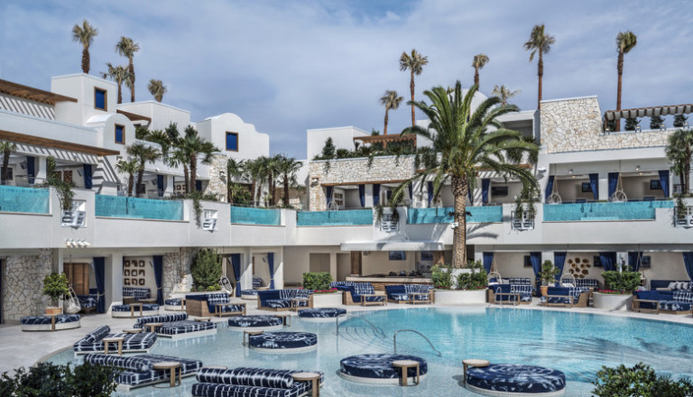 Palms Casino Resort Opens Pool with Free Cabanas for Locals